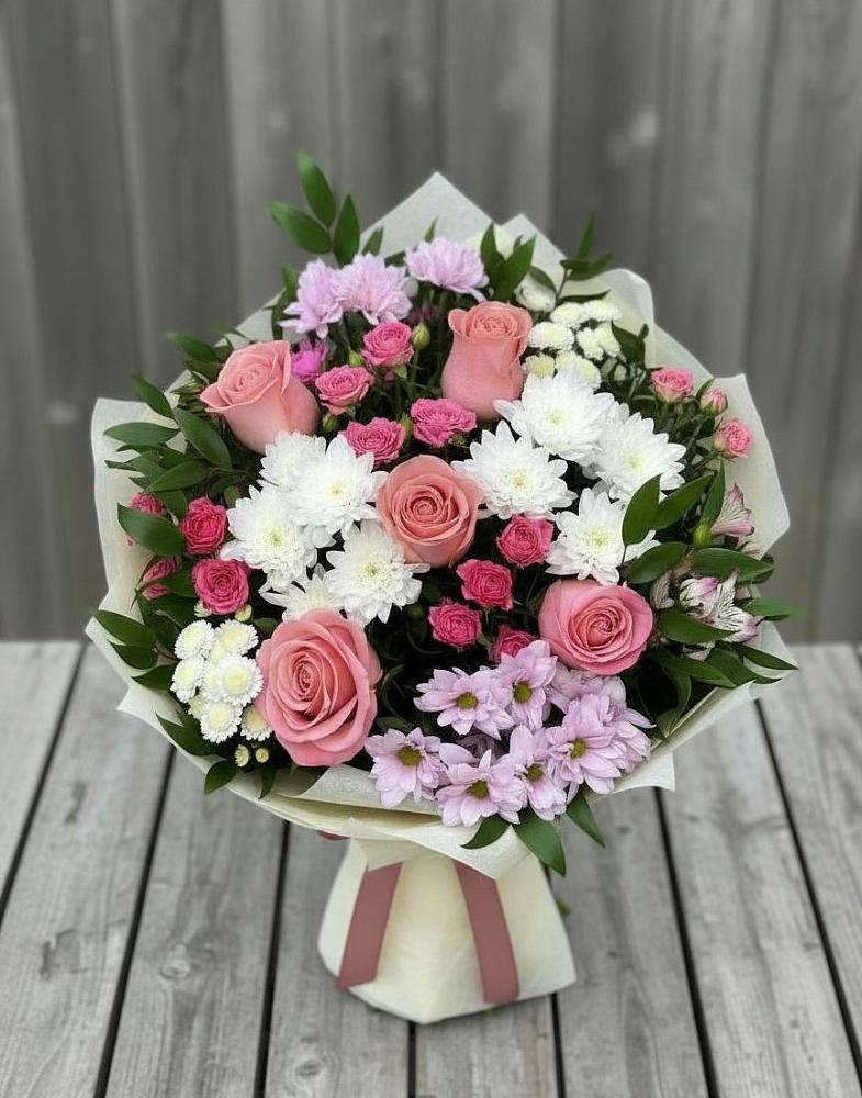 Букет цветов из: Альстромерии, Гвоздики, Розы и Хризантемы в Отказном