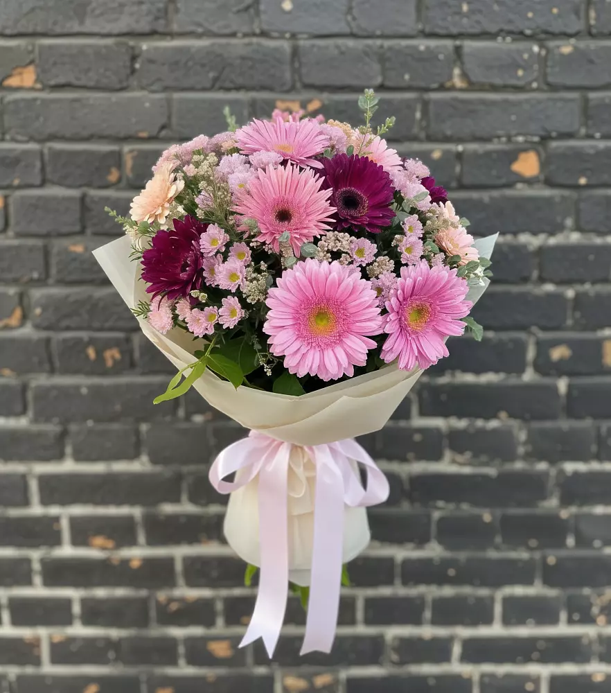 Букет цветов из: Герберы и Хризантемы в Отказном