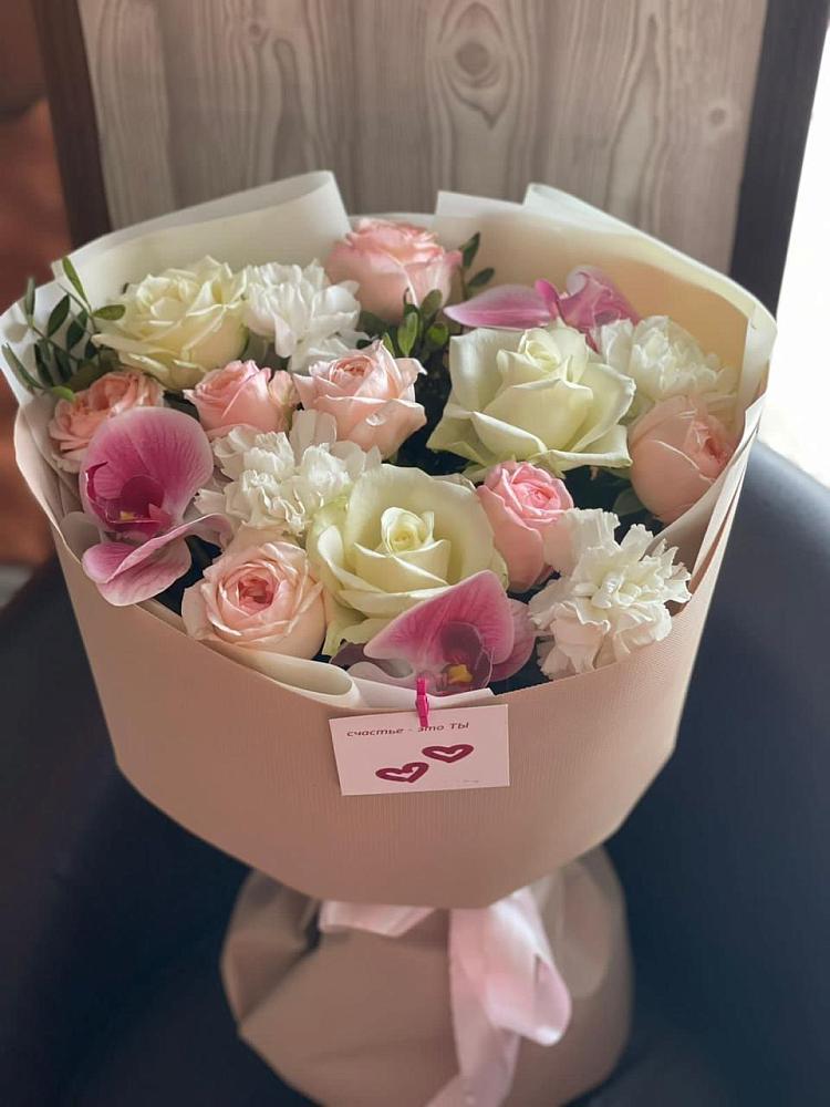 Букет цветов из: Орхидеи, Розы и Гвоздики в Отказном