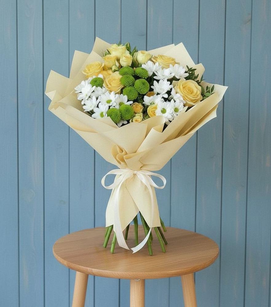 Букет цветов из: Хризантемы и Розы в Отказном