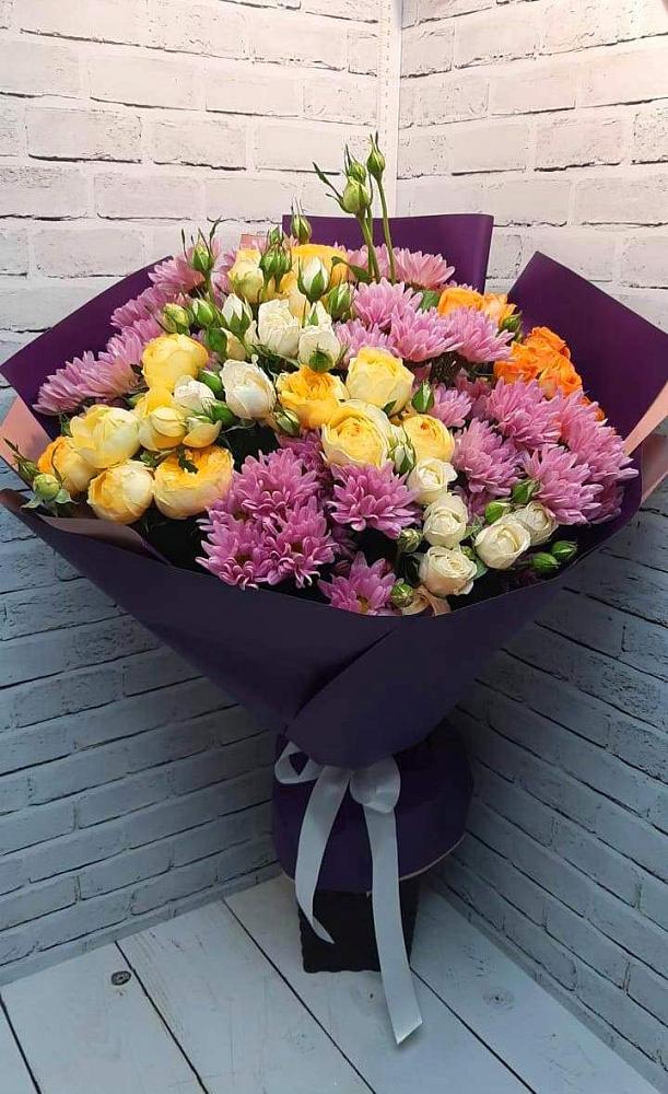 Букет цветов из: Хризантемы и Розы в Отказном