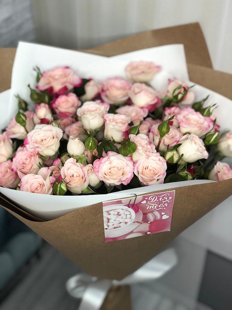 Букет цветов из: Розы в Отказном