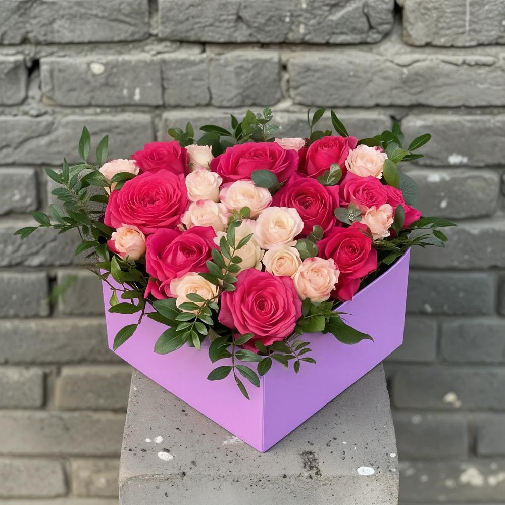 Цветочная композиция из Розы в коробке в Отказном