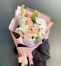 Букет цветов из:  Хризантемы и Розы в Отказном