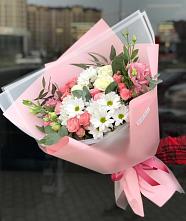 Букет цветов из:  Розы, Лизиантусы и Хризантемы в Отказном