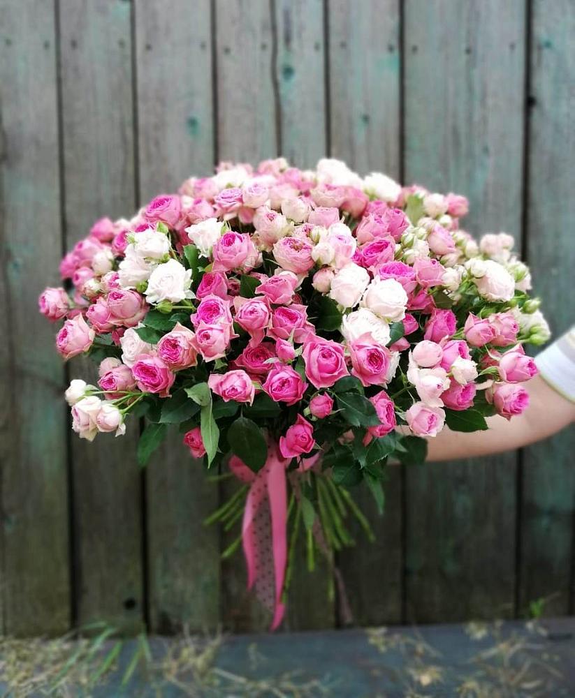 Букет Розовые кустовые розы Натали и Лав Лидия в Отказном